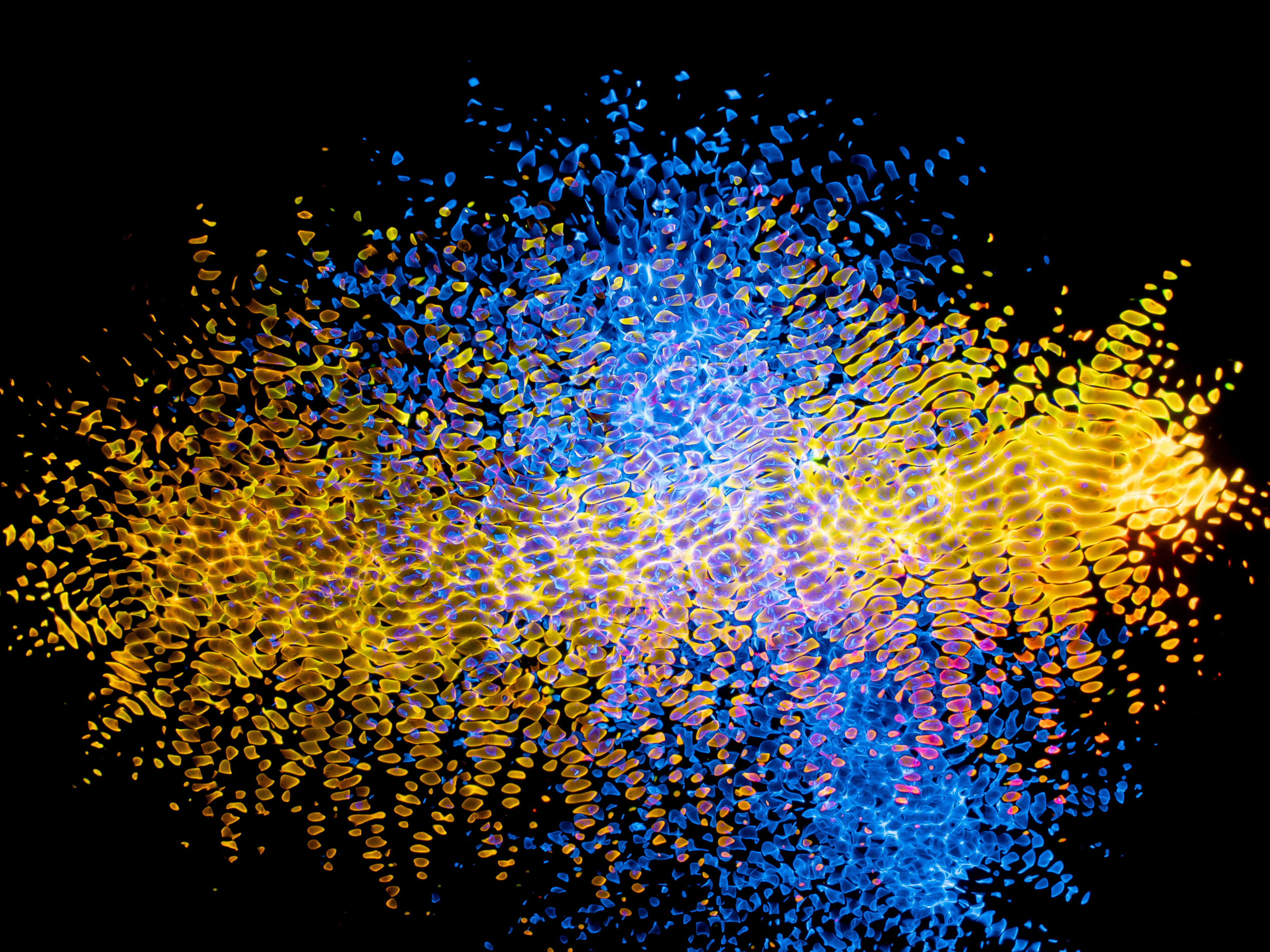 Accelerating lentiviral process optimization with multiparametric macro mass photometry — Photo by Merlin Lightpainting on Pe