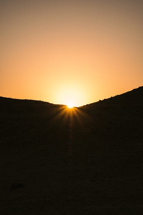 Immagine gratuita di alba, amanti della natura, coppia