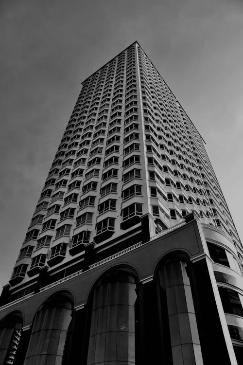 Gratis Immagine gratuita di bhl torre, bianco e nero, edificio Foto a disposizione