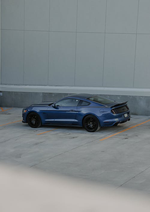 Gratis lagerfoto af blå bil, Ford, lodret skud