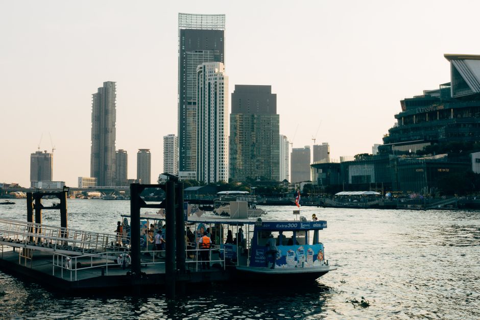 Croisière au coucher de soleil sur le Chao Phraya