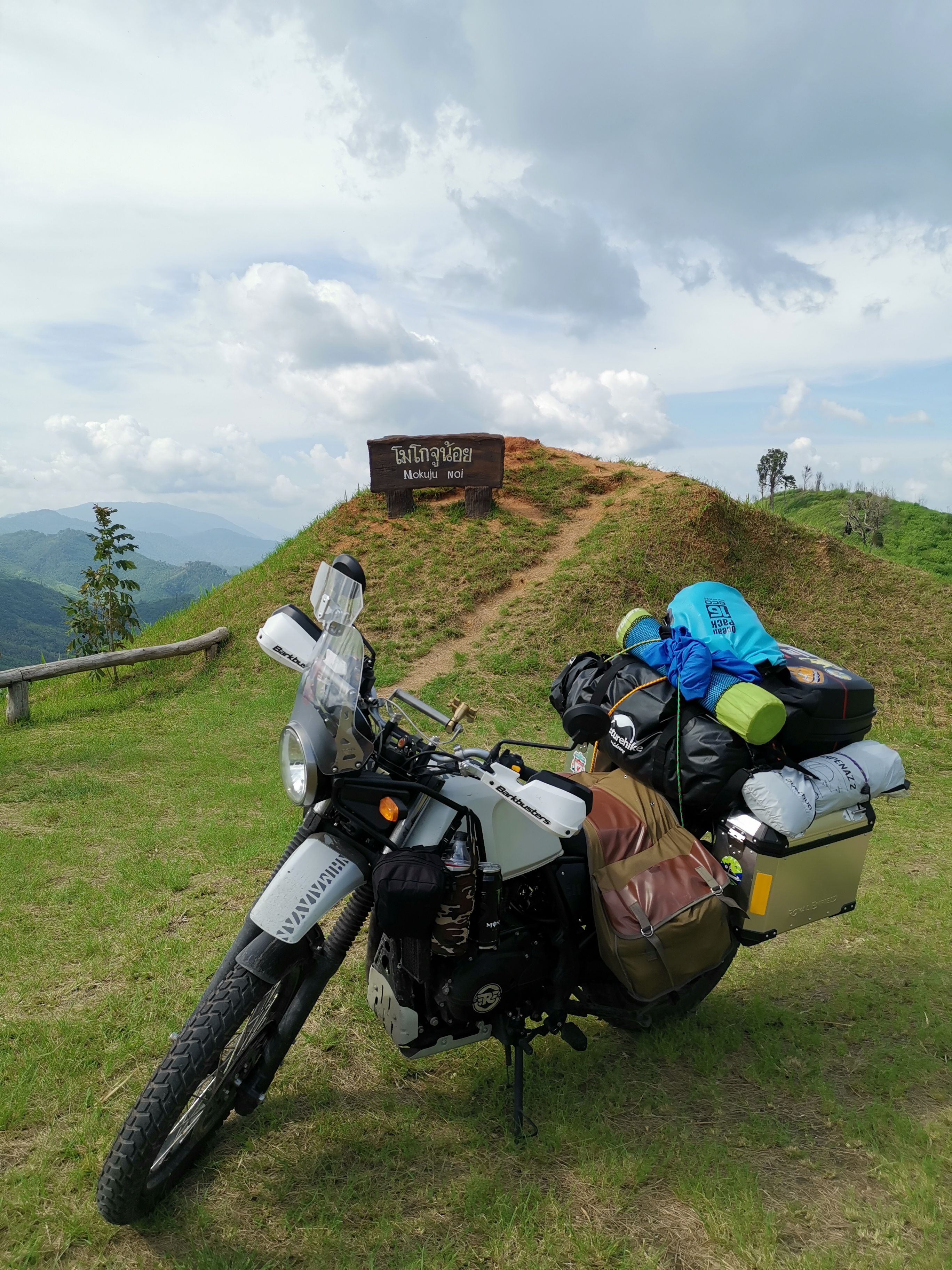How to Pack a Motorcycle for a Long Trip: The Ultimate 2026 Guide