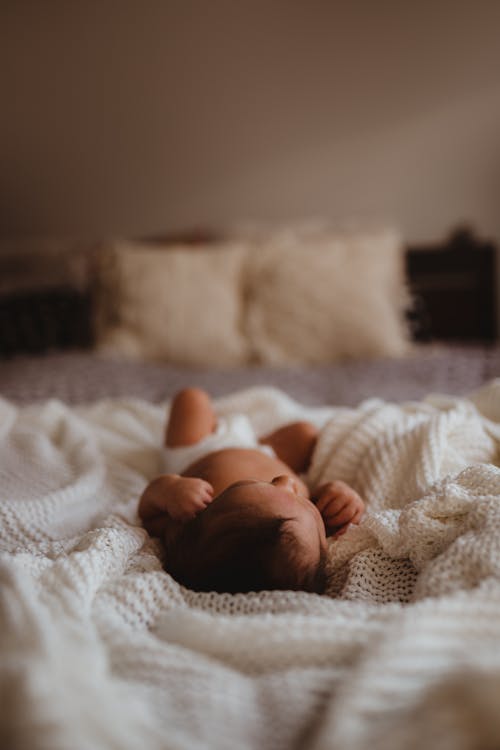 Imagine de stoc gratuită din bebeluș, dormitor, focalizare selectivă