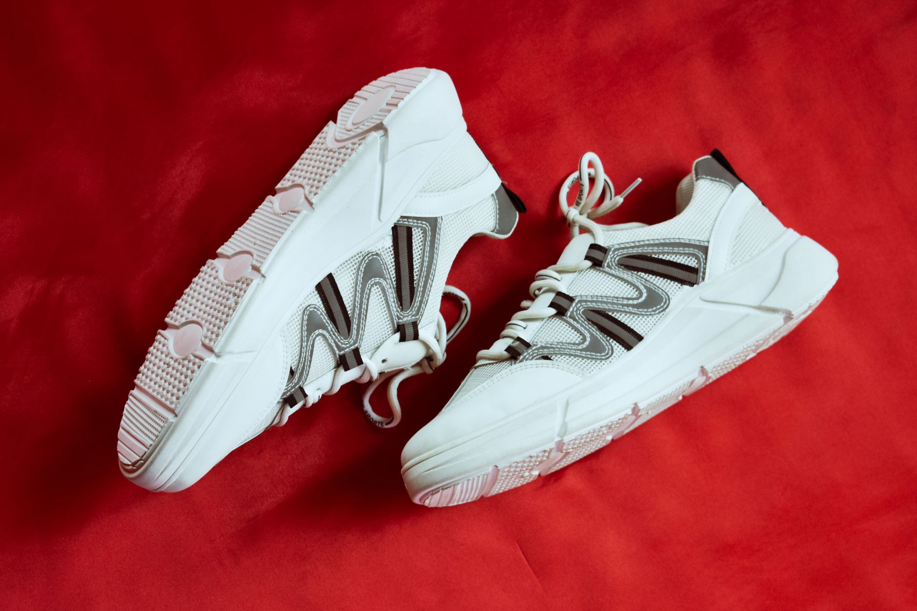 Best White Sneakers 2026: Leather, Canvas & Platform