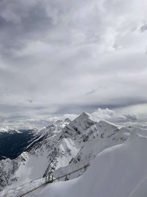 бесплатная Бесплатное стоковое фото с высокий, Высота, гора Стоковое фото