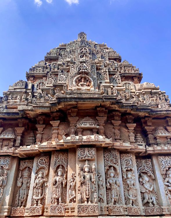 Counterpane Temple Sculptures on Temple Wall · Free Stock Photo