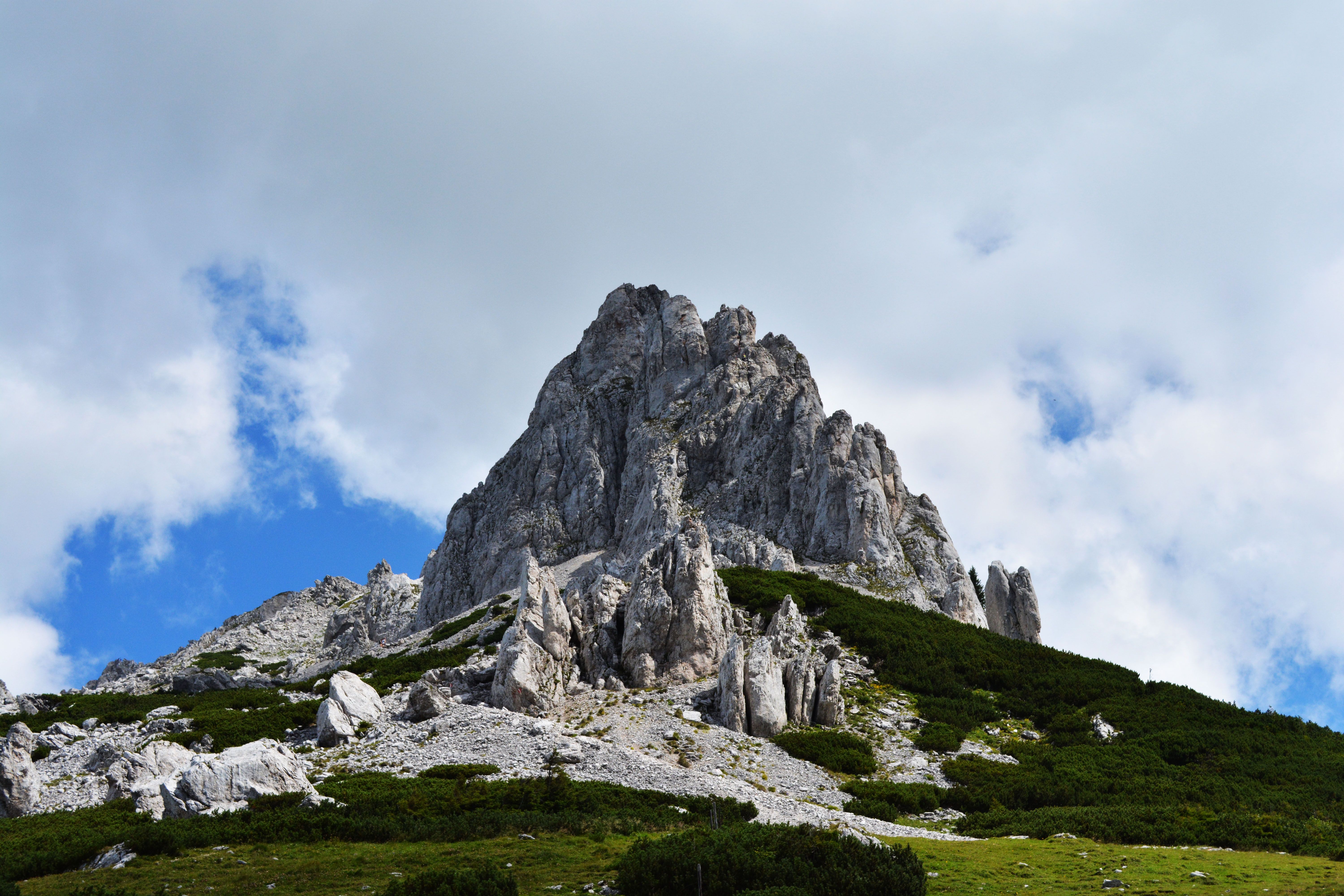 Weißer Berg Tagsüber · Kostenloses Stock Foto
