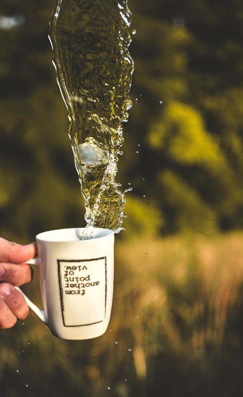 Fotografía De Lapso De Tiempo De Agua En Taza