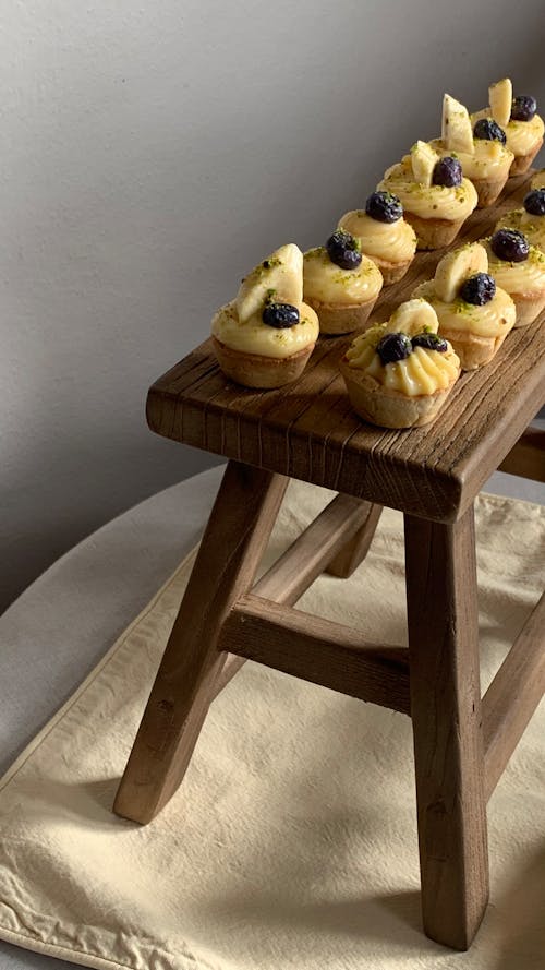 Cupcakes Brown Wooden Table