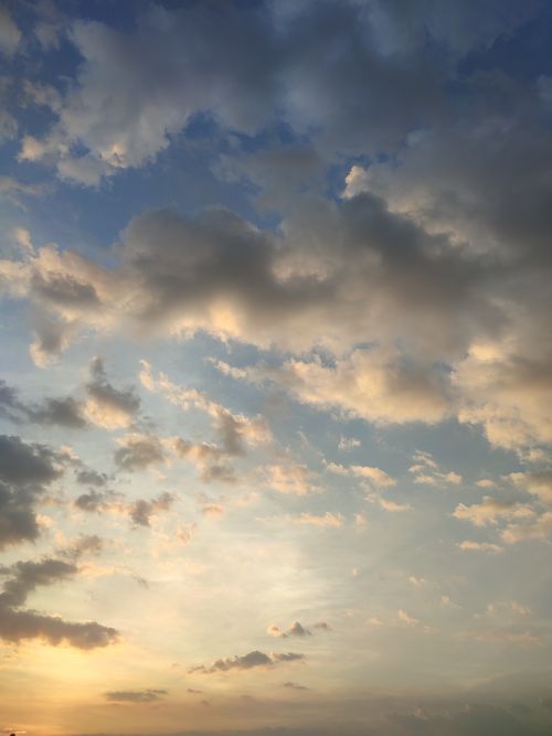 Free A stunning view of the sunset sky with dramatic clouds in Biên Hòa, Vietnam. Stock Photo