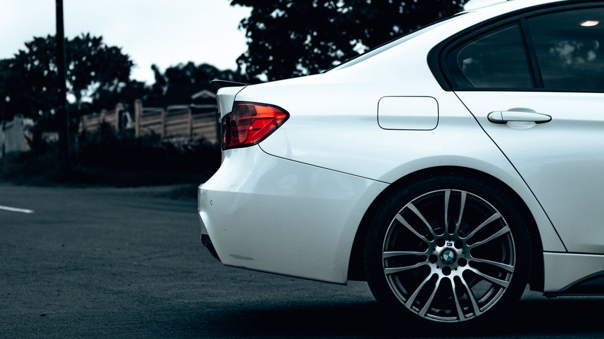 Carro sedã 0km, exemplo de bem que pode ser conquistado com o Consórcio Pontual