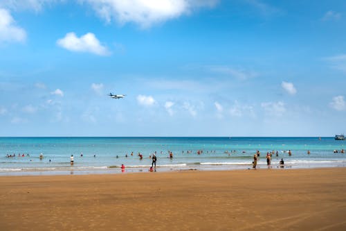 Безкоштовне стокове фото на тему «берег моря, блакитне небо, відпочинок»