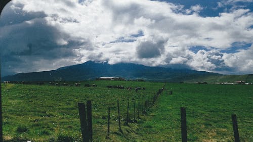 Ingyenes stockfotó farm, film, hegy témában