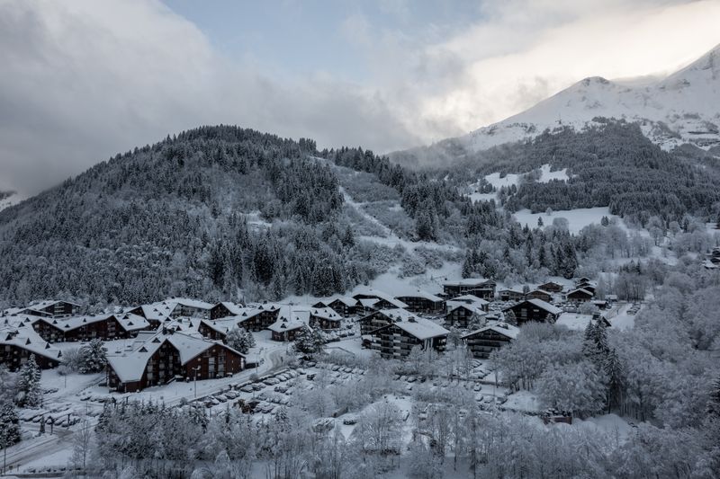 Ski rental in Courchevel
