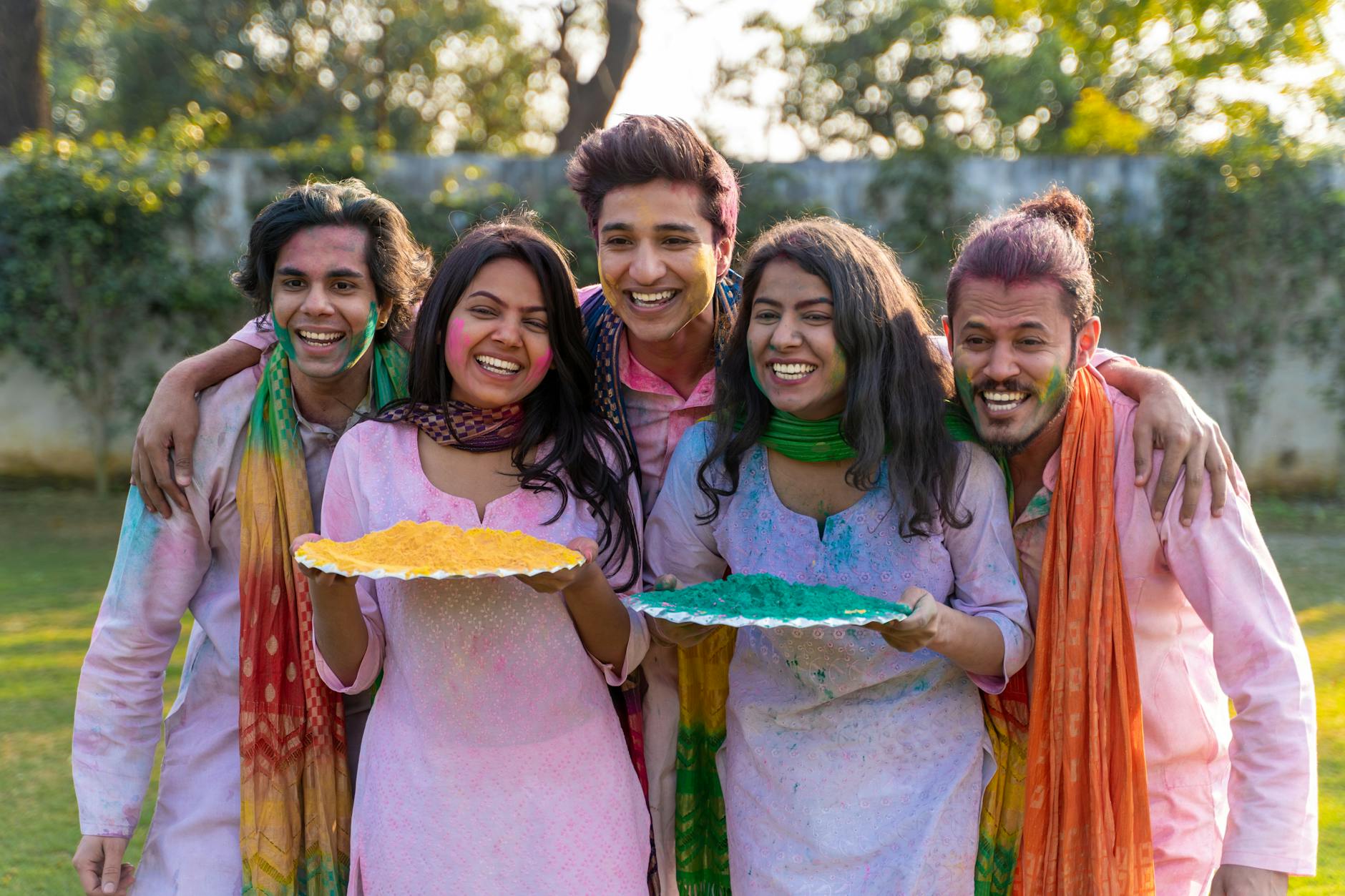 Happy Holi Wishes, Quotes, Messages to Make Your Life Colorful in 2024