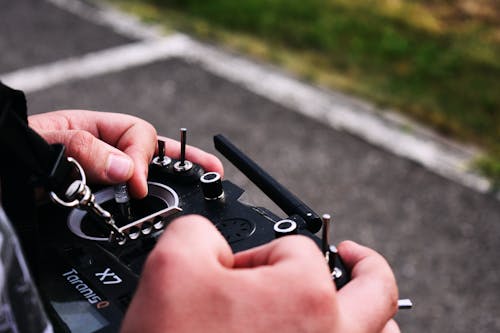 Immagine gratuita di telecomando, telecomando taranis