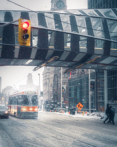 交通, 交通系統, 冬季 的 免费素材图片
