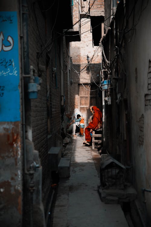 Narrow Alley