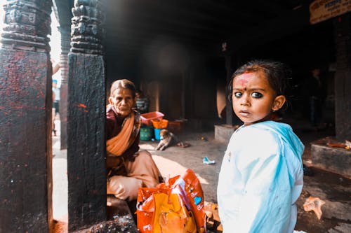 Бесплатное стоковое фото с девочка, индуизм, молодой
