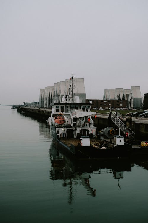 Photos gratuites de bateau de pêche, bateaux, cabanes