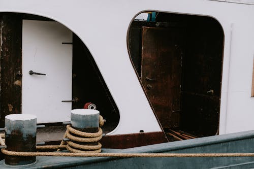Kostnadsfri bild av båt, dörrar, färja