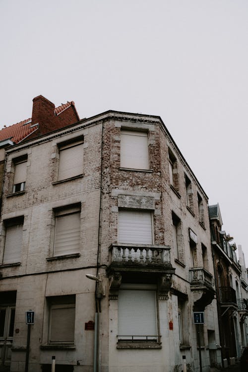 Foto profissional grátis de aparência, canto, cidade