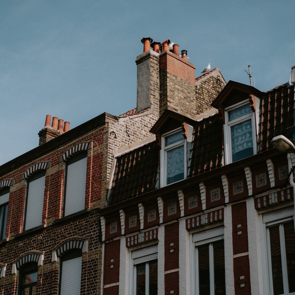 Irchester — student move with boxes and a van