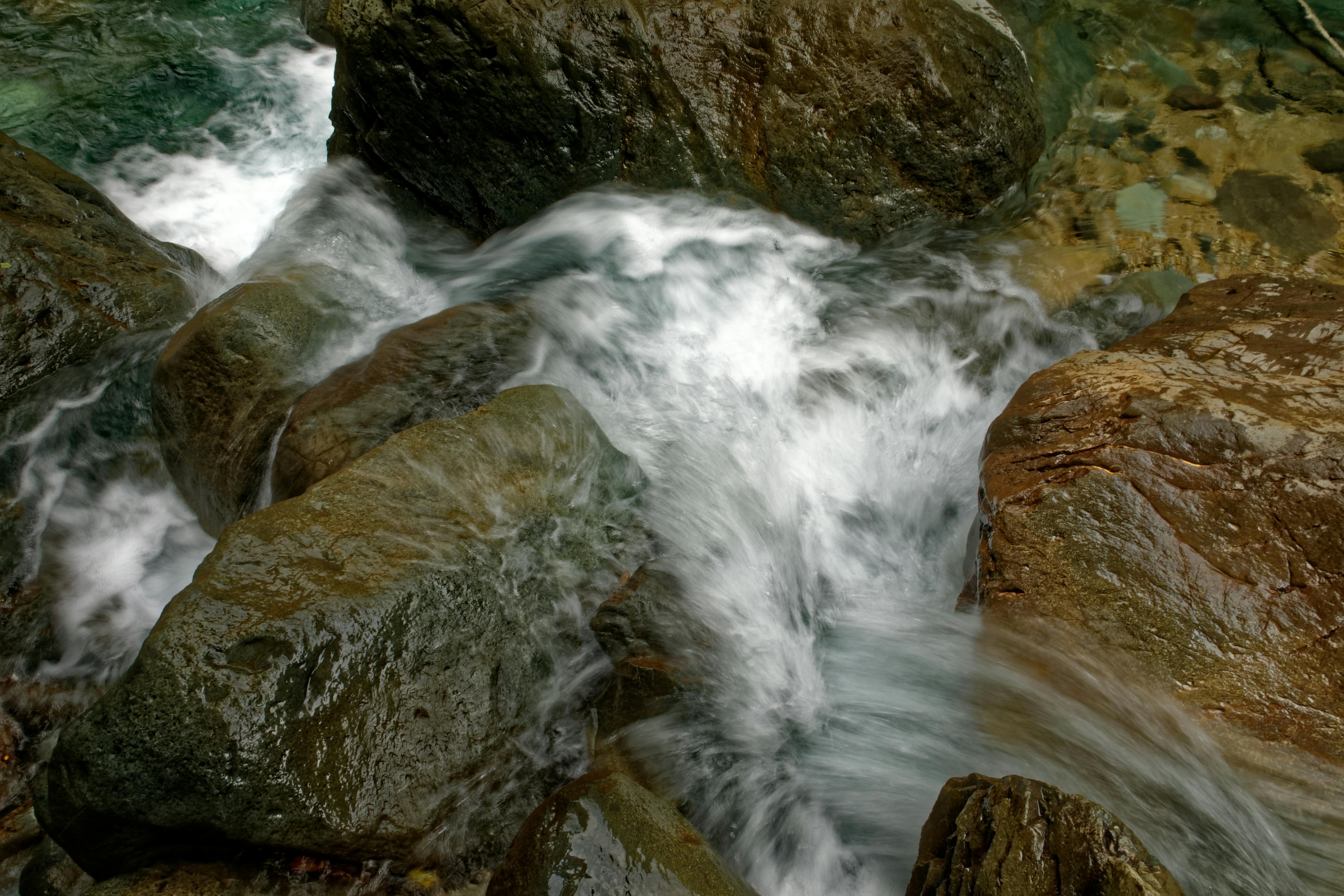 Photo Gratuite De Cailloux Eau Eau Qui Coule