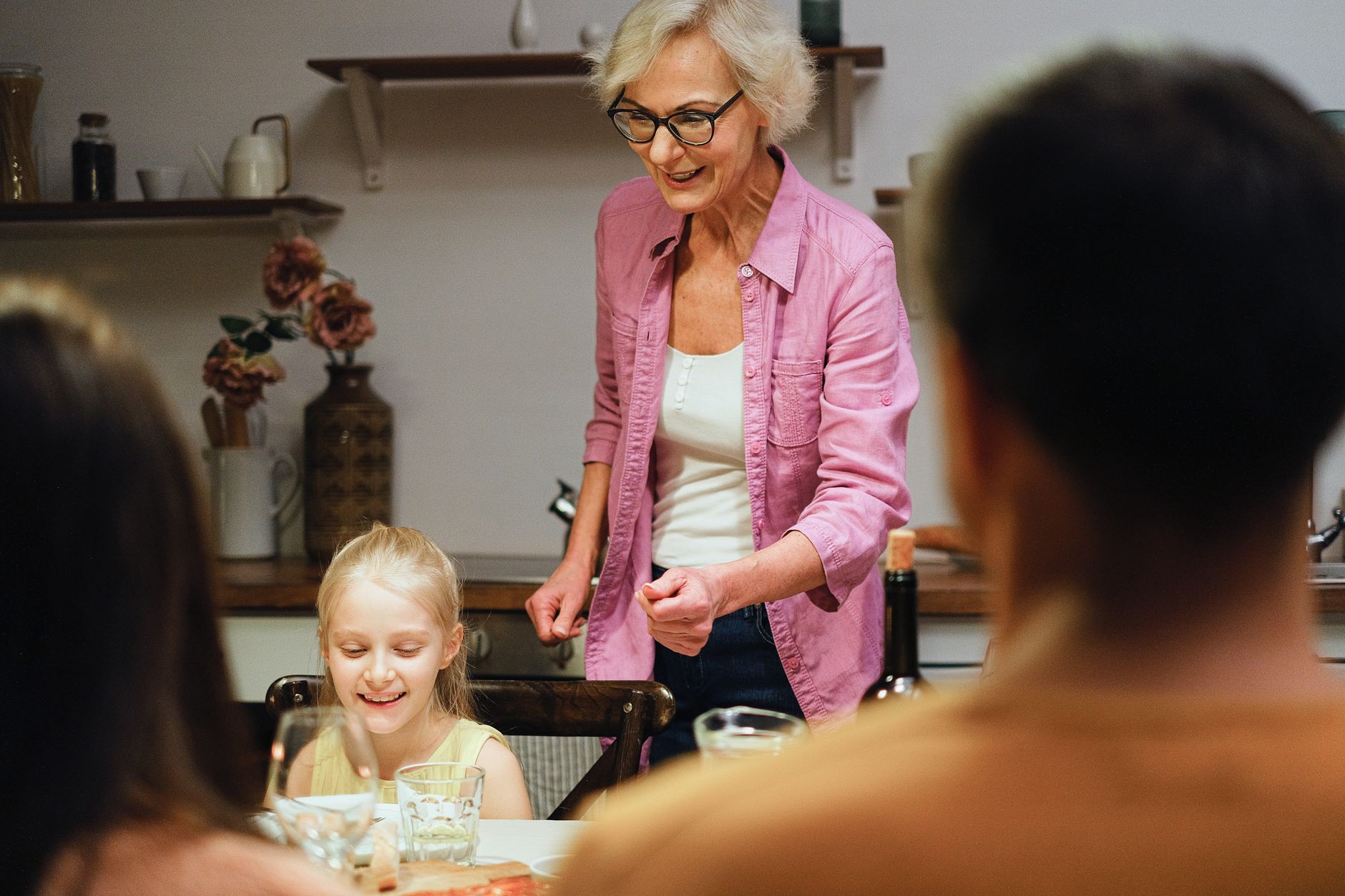 "Deine Mutter ist wirklich reizend"