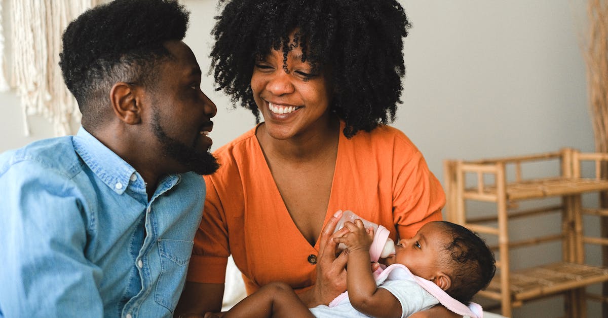 How to switch baby from formula to cows milk