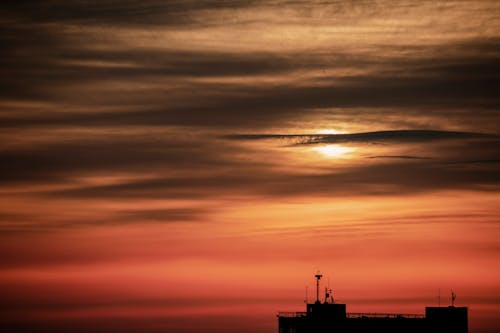 Gratis lagerfoto af aften, bygning, lyserød himmel