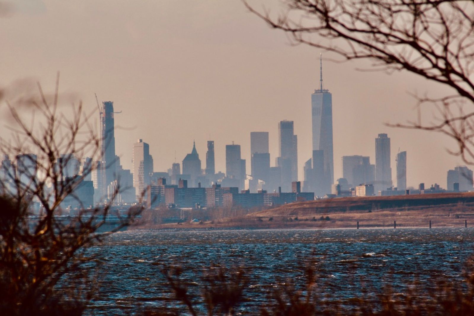 New York City skyline and Manhattan waterfront