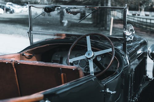 Free Photo of a Vintage Car Stock Photo