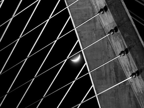 Moon inside bridge 3