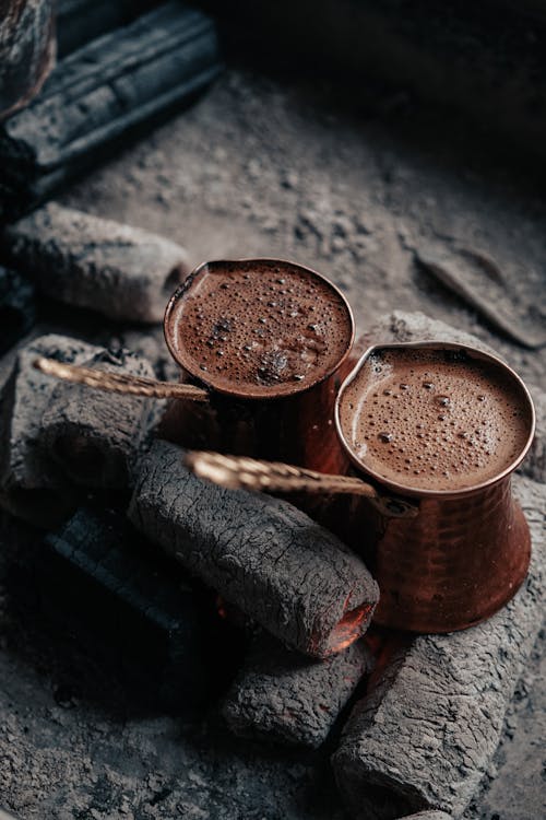 Infusion De Café Sur Charbon De Bois