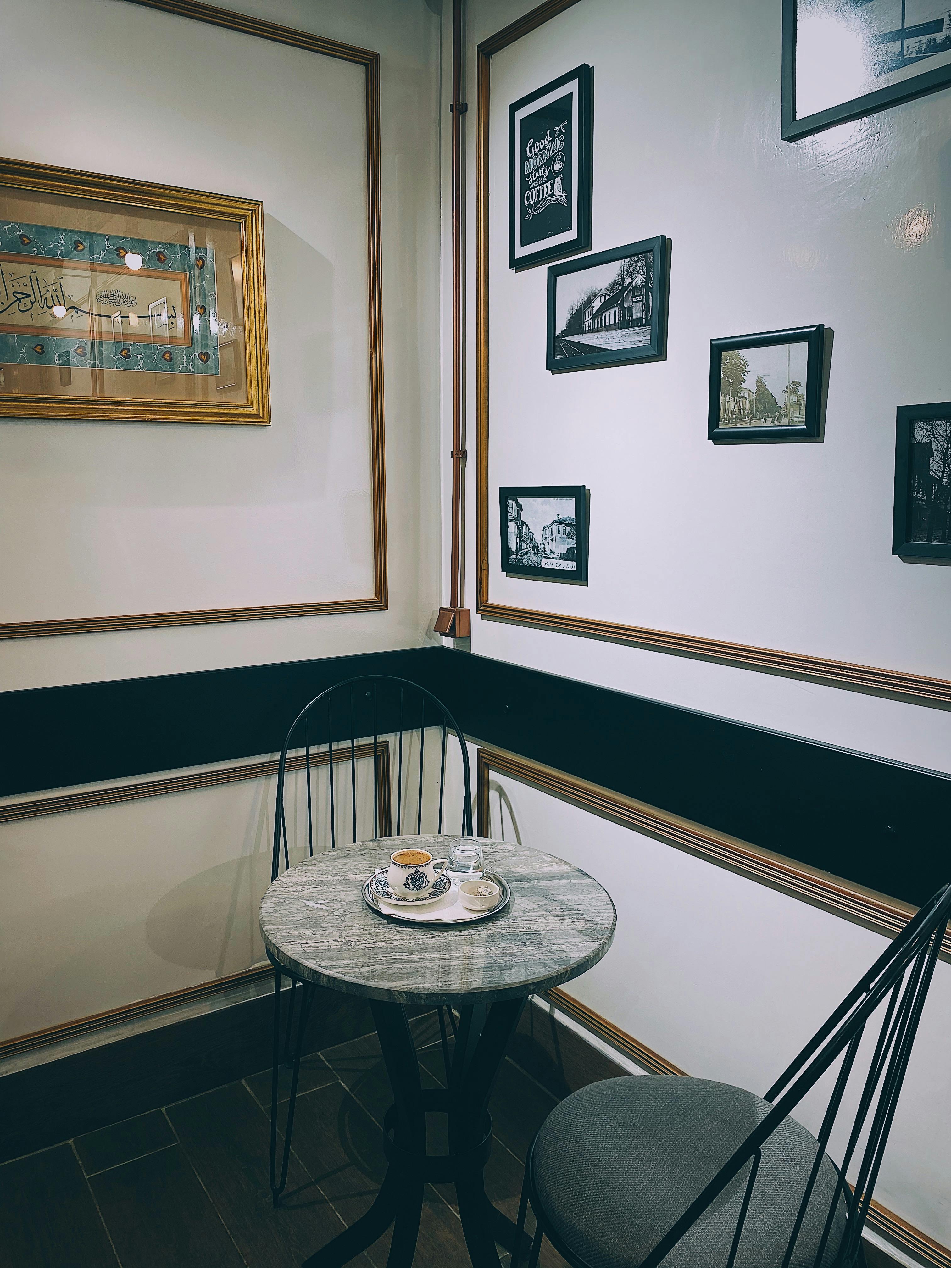 Gratuit Imagine de stoc gratuită din agrement, ambianta de cafenea, aranjarea mesei Fotografie de stoc