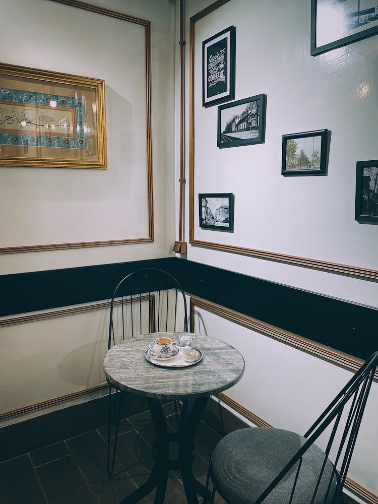 Coffee Table And Chairs On The Corner