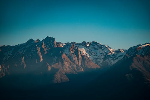 Безкоштовне стокове фото на тему «гірський хребет, гори, краєвид»