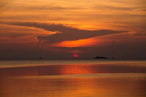 Free Sea During Sunset Stock Photo