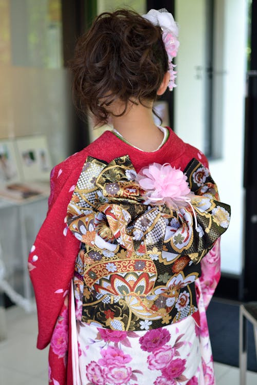 Free Back View of a Person Wearing Kimono Furisode Stock Photo