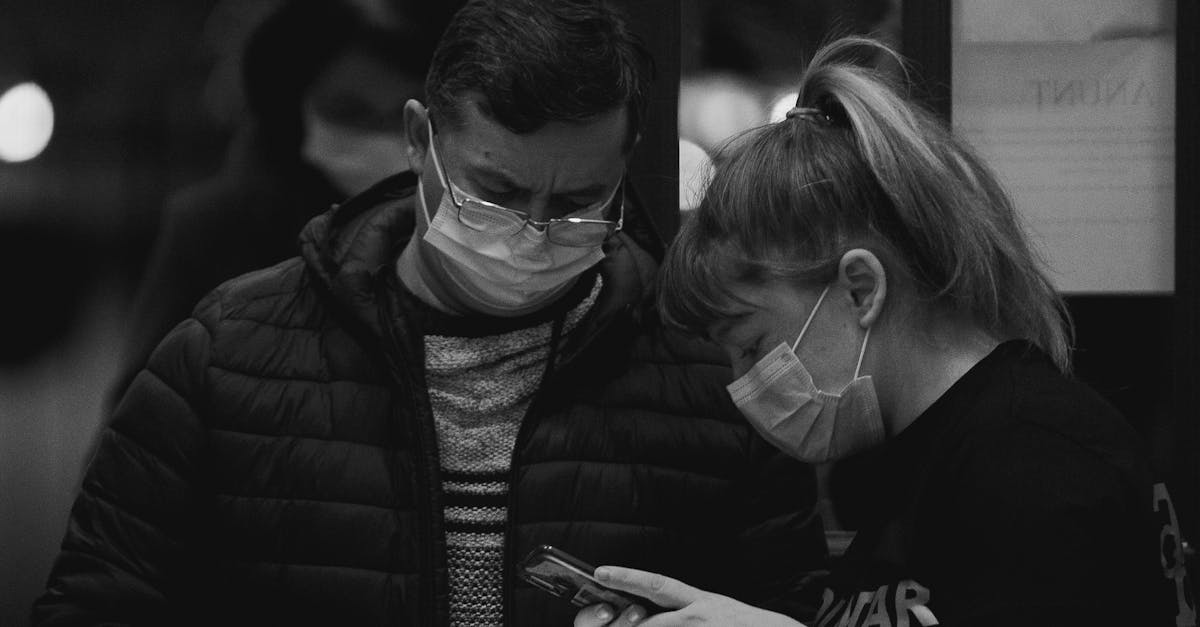 5 Behaviors Couples Normalize That Slowly Kill Connection