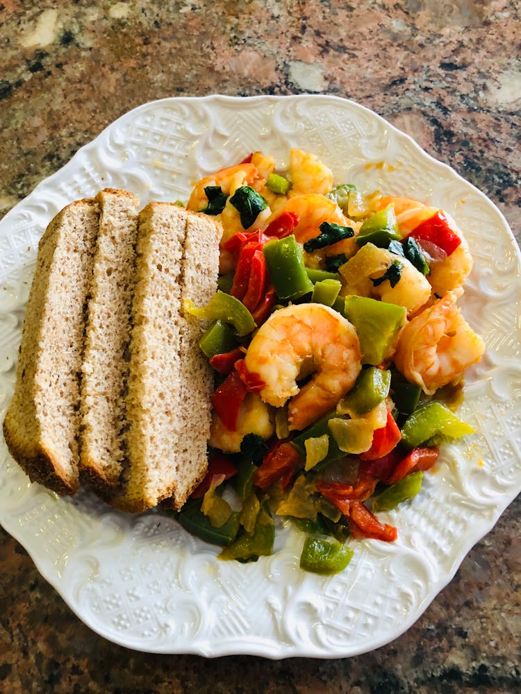 Bread And Shrimp Salad 