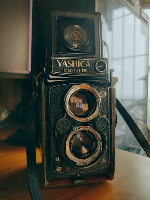 Close-Up Shot of a Twin Lens Camera 