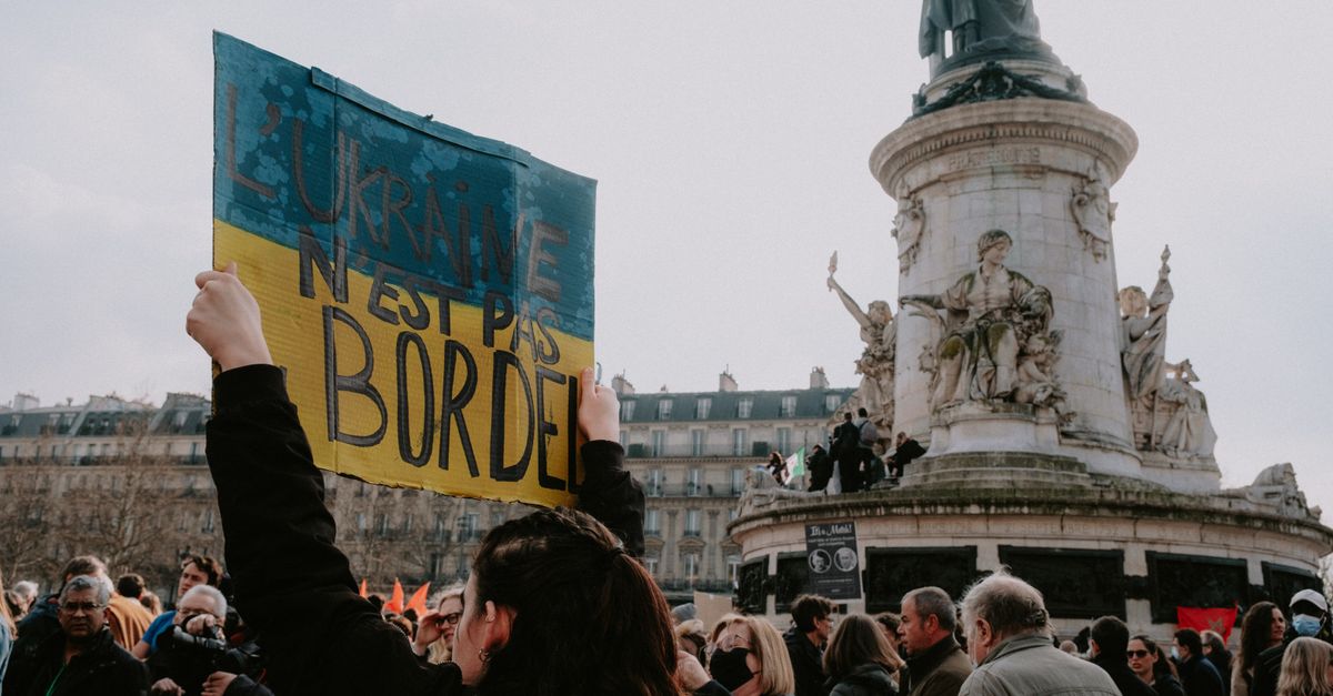 French High School Protests Draw Between 161,500 and 480,000 Marchers