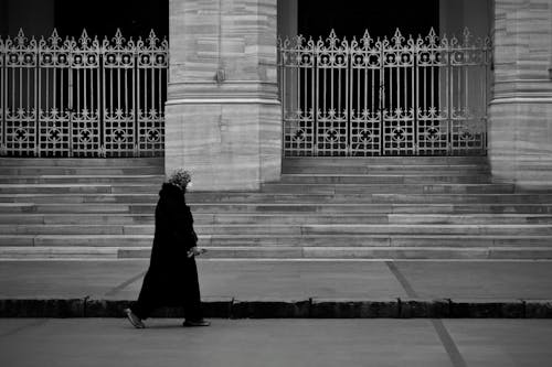 Δωρεάν στοκ φωτογραφιών με άνθρωπος, κλίμακα του γκρι, μονόχρωμος