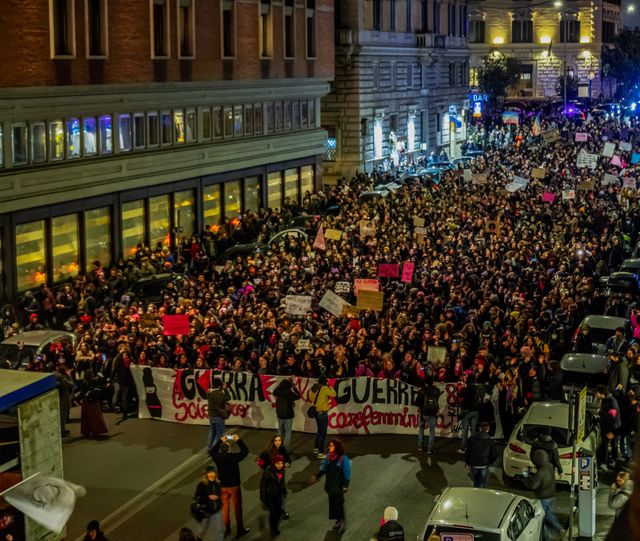 Manifestations en Italie contre la vie chère et l'austérité, sécurité renforcée