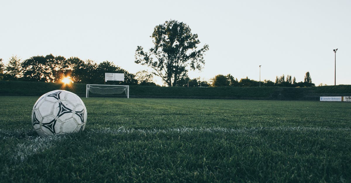 How to juggle a soccer ball properly