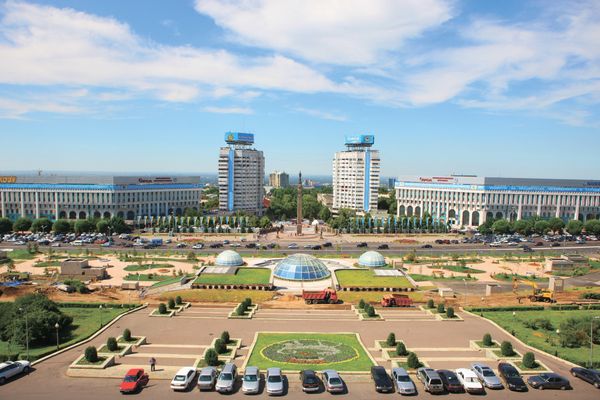 Дорога через лес