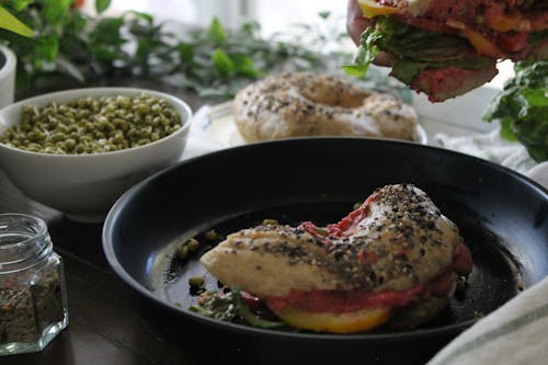 Ilmainen kuvapankkikuva tunnisteilla bagel-voileipä, bagelin resepti, itse tehty