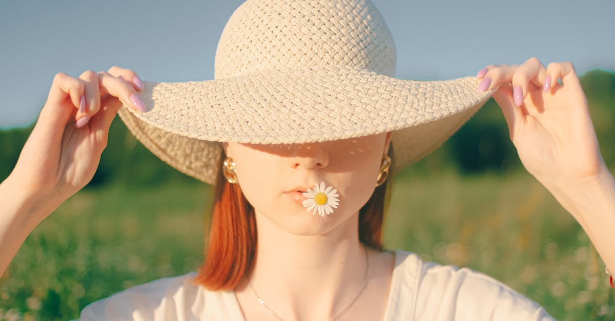 Dressing up a white blouse